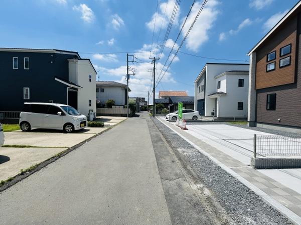 ブルーミングガーデン　水戸市赤塚1丁目　1号棟
