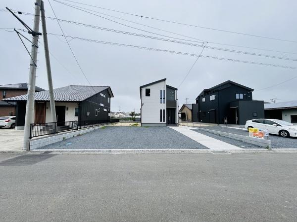 リーブルガーデン　ひたちなか市阿字ヶ浦町第4　2号棟