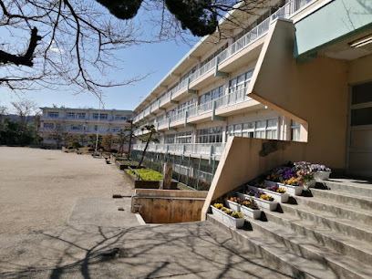 いろどりアイタウン　日立市西成沢町2丁目23ーP1　14号棟(日立市立成沢小学校)