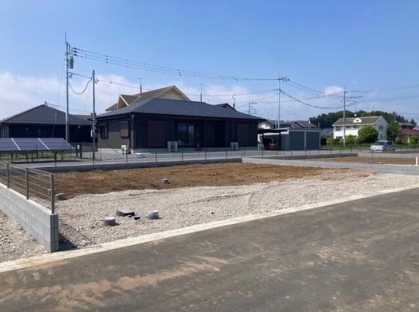 リーブルガーデン　笠間市旭町第13　2号棟
