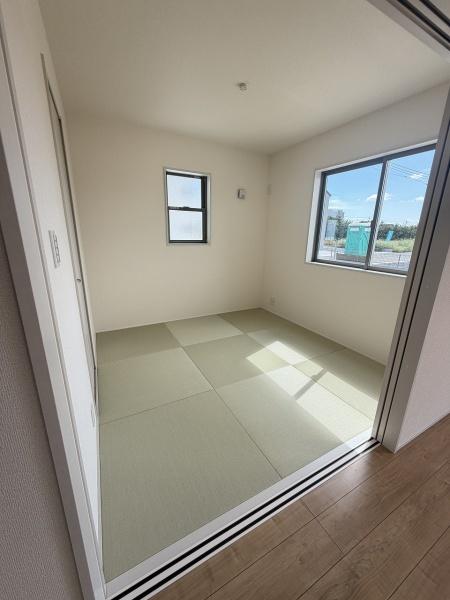 リーブルガーデン　笠間市旭町第13　2号棟