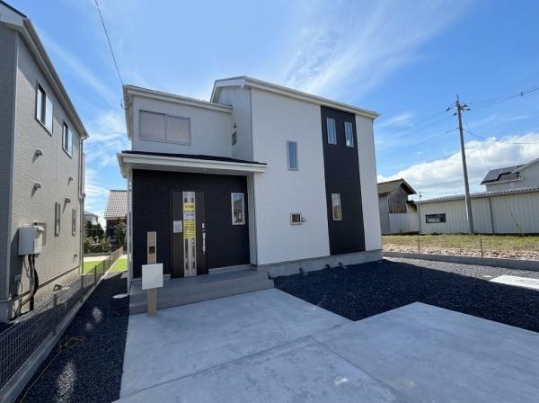 ハートフルタウン　ひたちなか市三反田3485番　A号棟