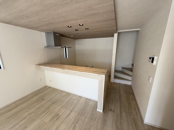 ケイアイテラス　ひたちなか市高場1期　2号棟