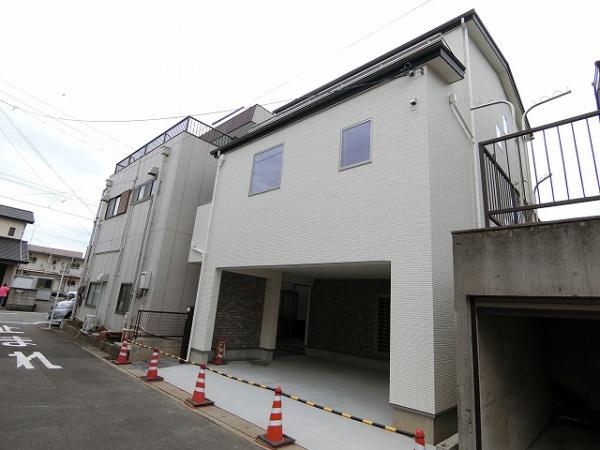 安城市法連町の中古一戸建