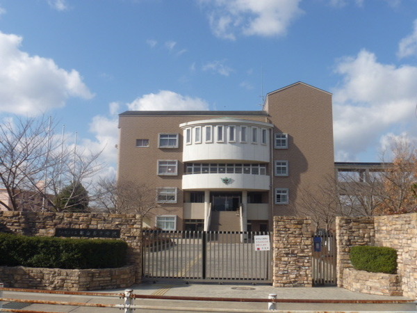 大和郡山市筒井町の中古一戸建て(大和郡山市立郡山南中学校)