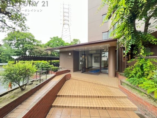 尼崎久々知ハウス