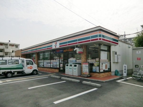 パレ武庫川プルミエール3号棟(セブンイレブン 尼崎西昆陽2丁目店)