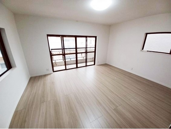 尼崎市久々知３丁目の中古一戸建て
