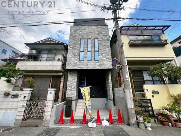 尼崎市杭瀬南新町2丁目新築一戸建て
