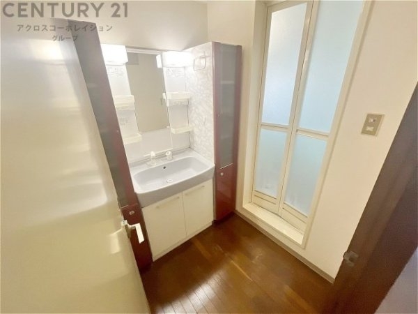 尼崎市昭和通２丁目の中古一戸建て