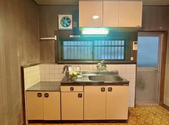尼崎市名神町3丁目中古テラスハウス
