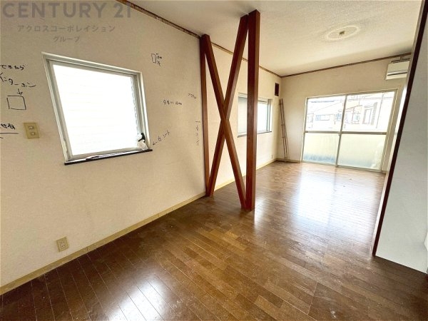 尼崎市次屋２丁目の中古一戸建て