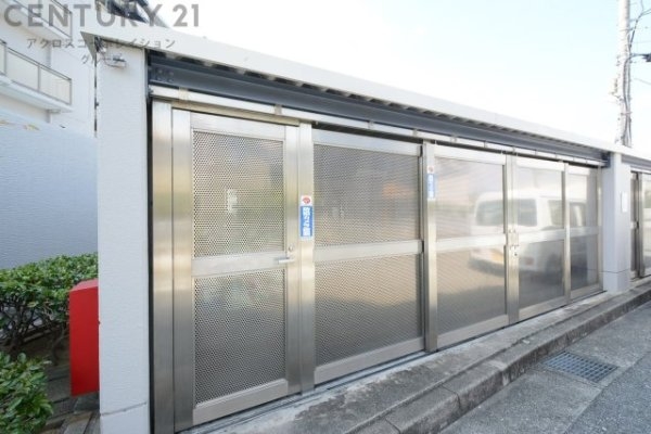 セントポリア出屋敷