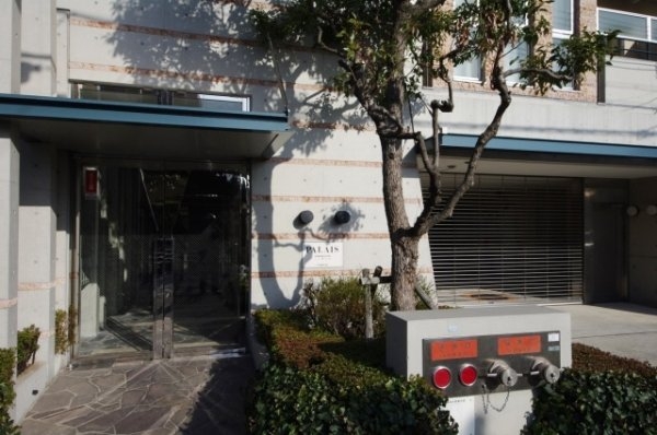 パレ塚口町