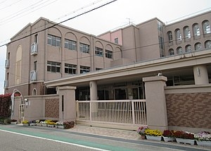 宝塚市鹿塩１丁目の土地(宝塚市立仁川小学校)