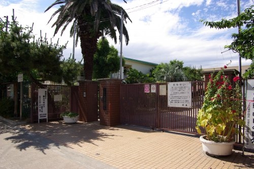 ジークレフ大庄2号棟(尼崎市立大庄小学校)