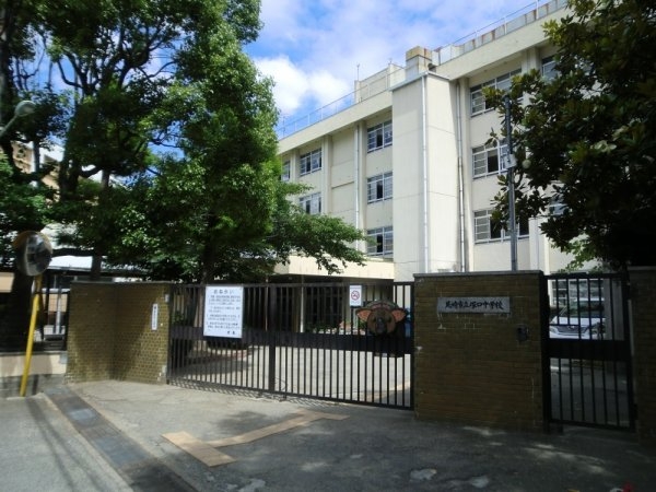パレ・プラス東武庫之荘(尼崎市立　塚口中学校)