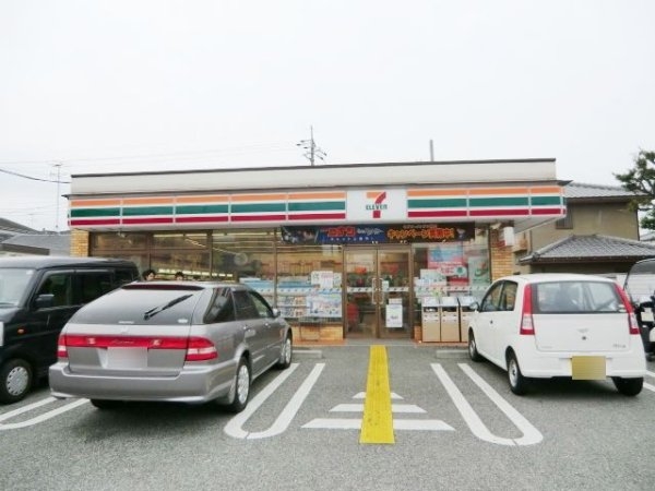 パレ・プラス東武庫之荘(セブンイレブン　尼崎富松町２丁目店)