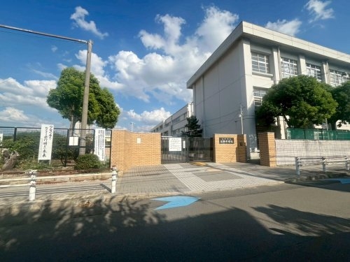 尼崎市西立花町2丁目新築一戸建て(尼崎市立日新中学校)