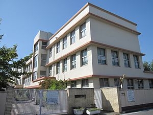 ローレルハイツ武庫之荘(尼崎市立武庫小学校)