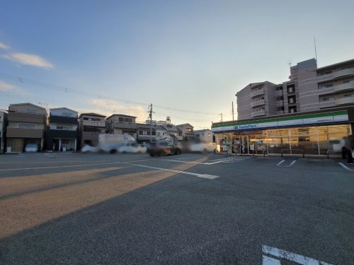 ライオンズマンション立花(ファミリーマート 尼崎稲葉元町店)