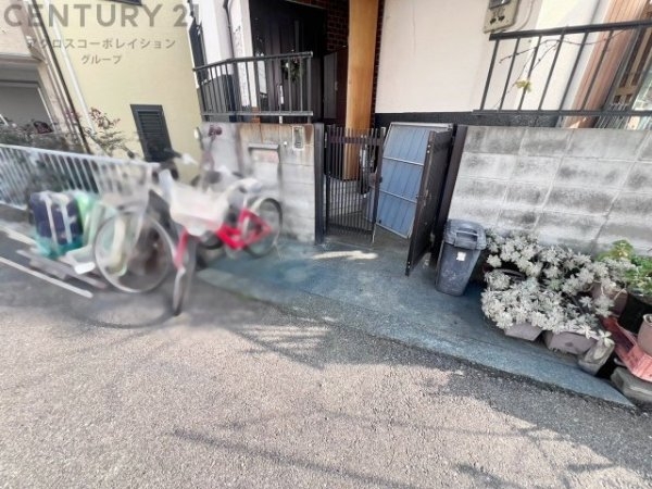 尼崎市東本町４丁目中古戸建