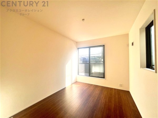 尼崎市西昆陽1丁目 全10区画(洋室)