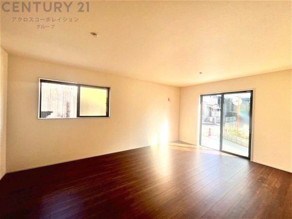 尼崎市西昆陽1丁目 全10区画(リビング)