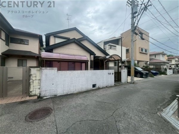 尼崎市武庫元町３丁目の中古一戸建て
