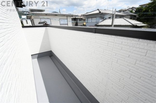 テラシエ池田市旭丘4期 全2棟(バルコニー)