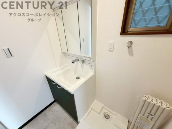 尼崎市稲葉元町３丁目の中古一戸建て