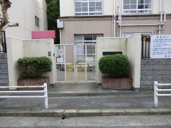 東難波ハイツ(梅園幼稚園)