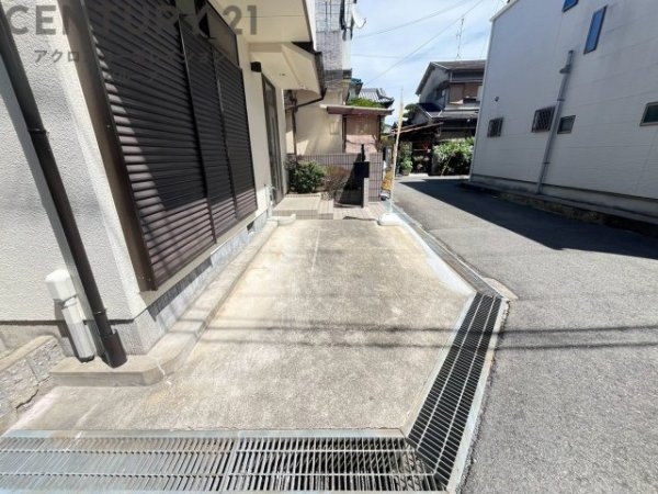 尼崎市上ノ島町１丁目の中古一戸建て