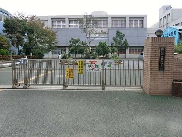 アドヴァンス鶴見サウスアベニュー(横浜市立寛政中学校)