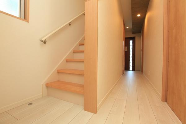 ガルボシティー緑区竹山2丁目全2棟　1号棟