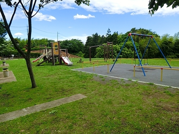 都筑区池辺町全2棟 A号棟(池辺町八所谷戸公園)