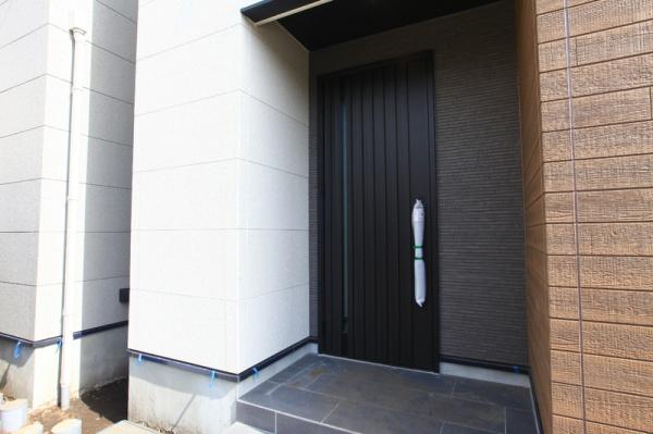 旭区本村町全3棟　2号棟