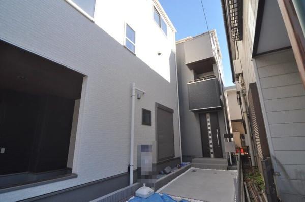 リーブルガーデン鶴見区汐入町3丁目全2棟　2号棟