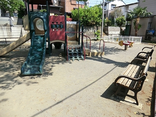 横浜パークタウンE棟(大郷山公園)