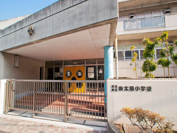 ダイアパレス清水ケ丘スウィートガーデン(横浜市立南太田小学校)