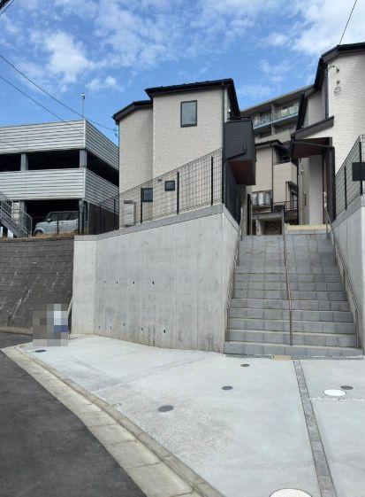 リーブルガーデン緑区台村町全3棟　1号棟