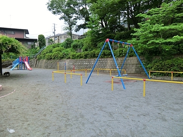 横浜市緑区鴨居3丁目の土地(鴨居公園)
