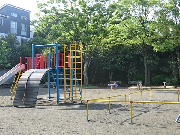 旭区善部町全2棟 B号棟(阿久和東公園)