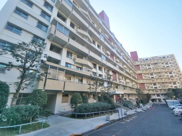 若葉台団地1-8号棟