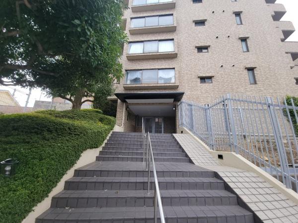 三ツ沢上町パーク・ホームズ弐番館