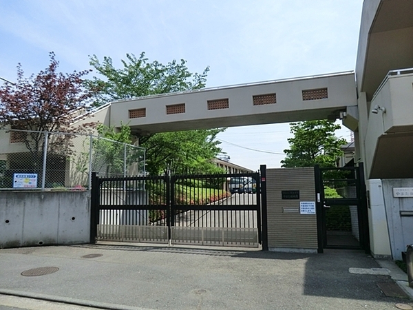 リーブルガーデン都筑区東山田町全2棟 2号棟(やまた幼稚園)
