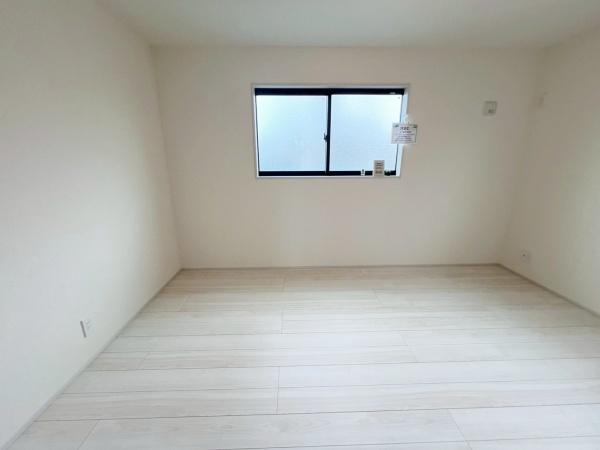 リーブルガーデン都筑区東山田町全2棟　2号棟