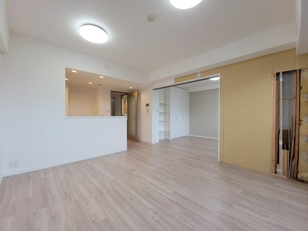 三ツ沢パーク・ホームズ参番館(リビング)