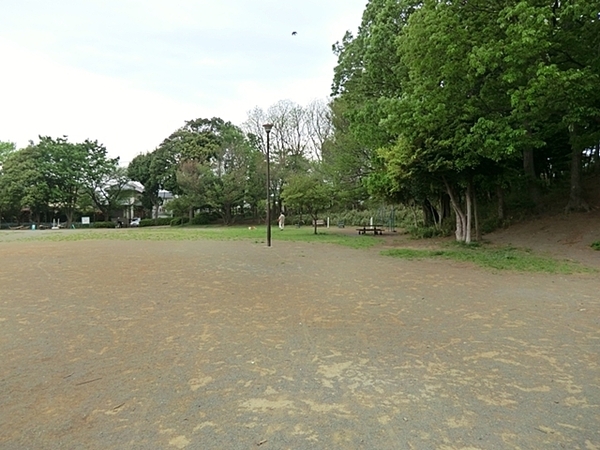 横浜市都筑区見花山の土地(泉天ケ谷公園)