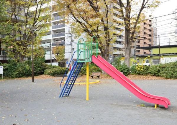 モアクレスト新横浜(新横浜第一公園)